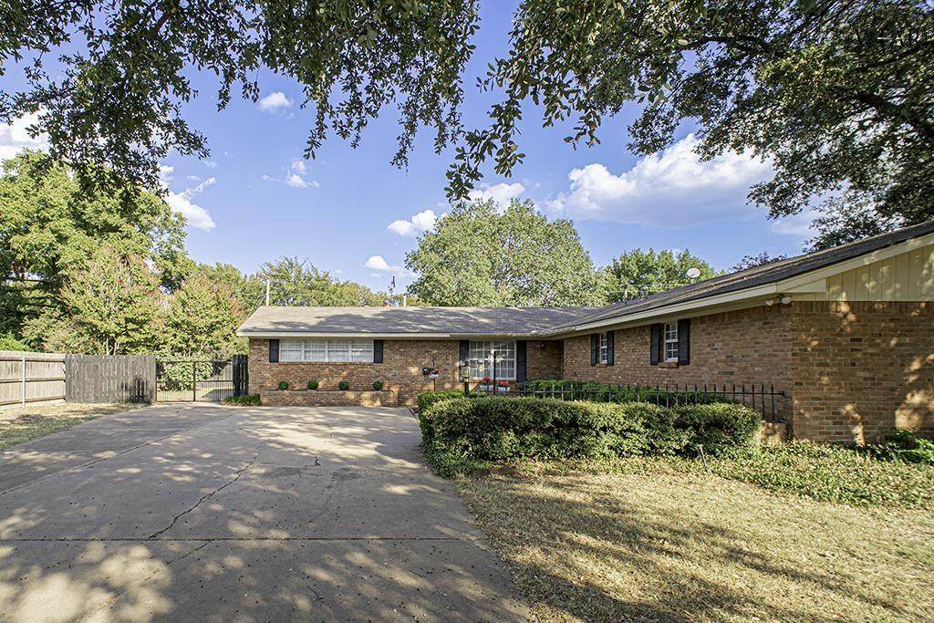 4403 Martinique Street - Photo 1