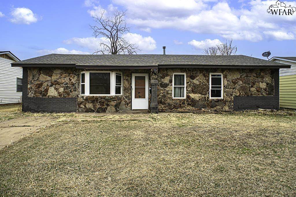 110 Devonshire Drive - Photo 1