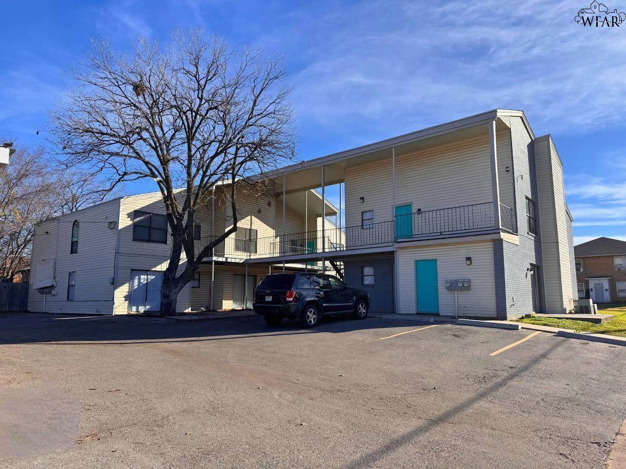 1611 Bell Street - Photo 1