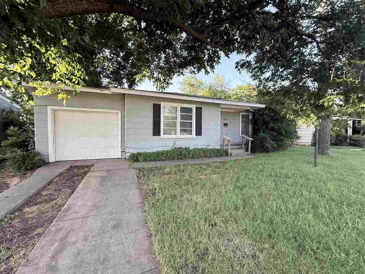 2408 Wedgewood Avenue - Photo 1