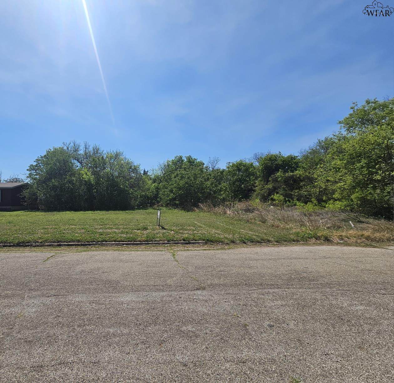 505 Elm Street - Photo 1