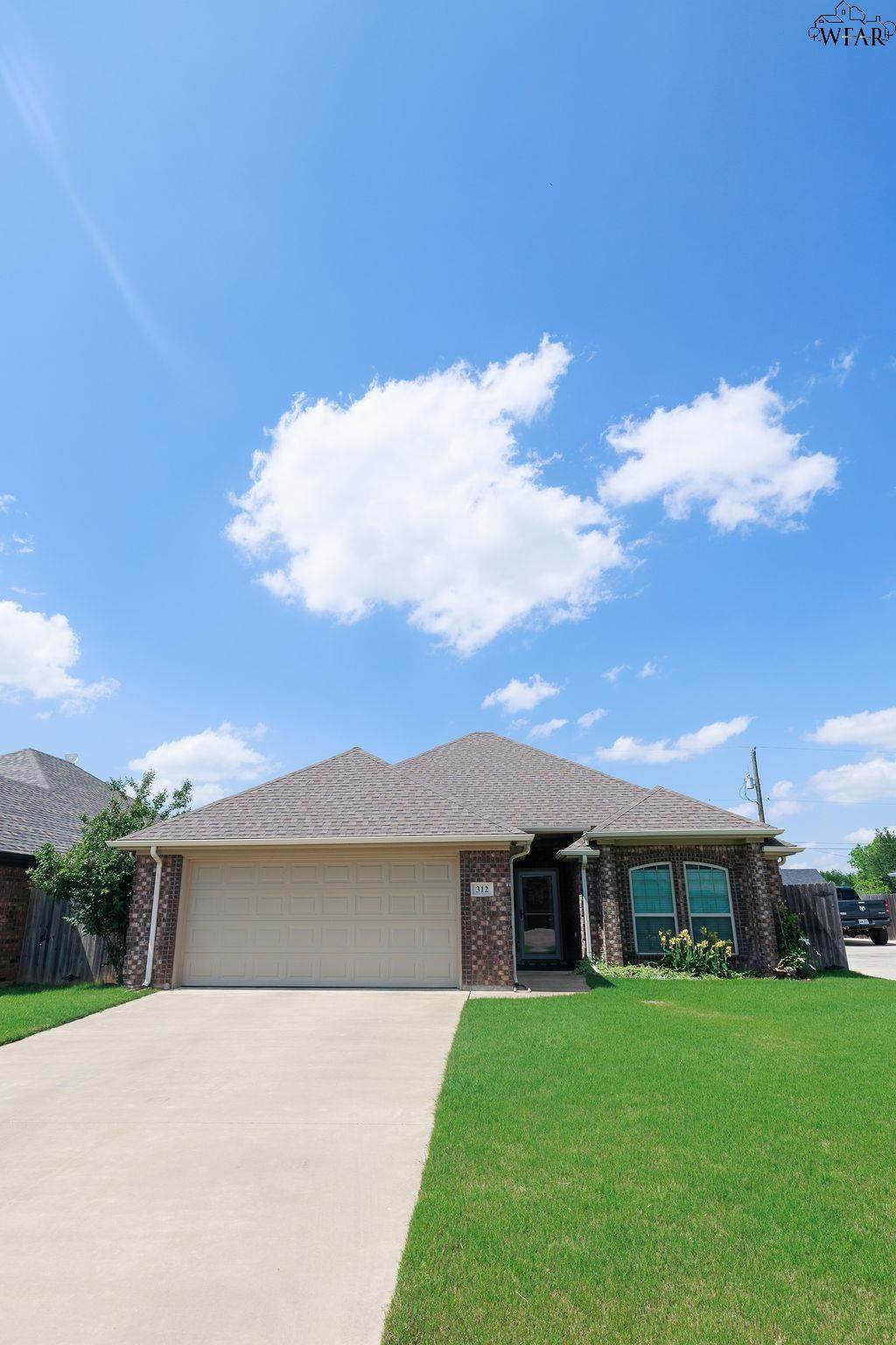 312 Mariners Way - Photo 1