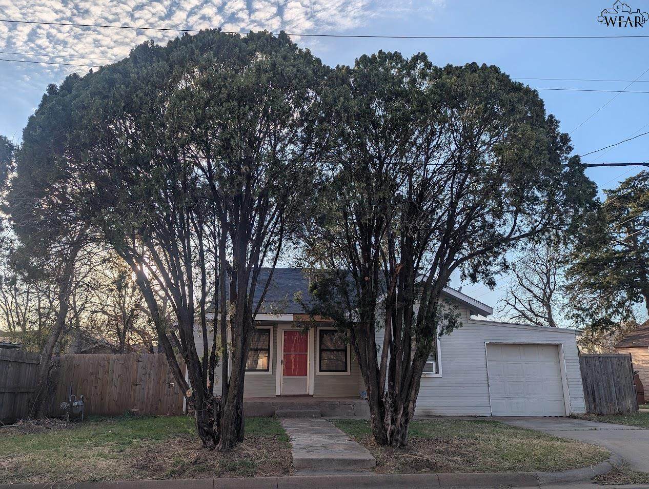 2306 Garfield Street - Photo 1