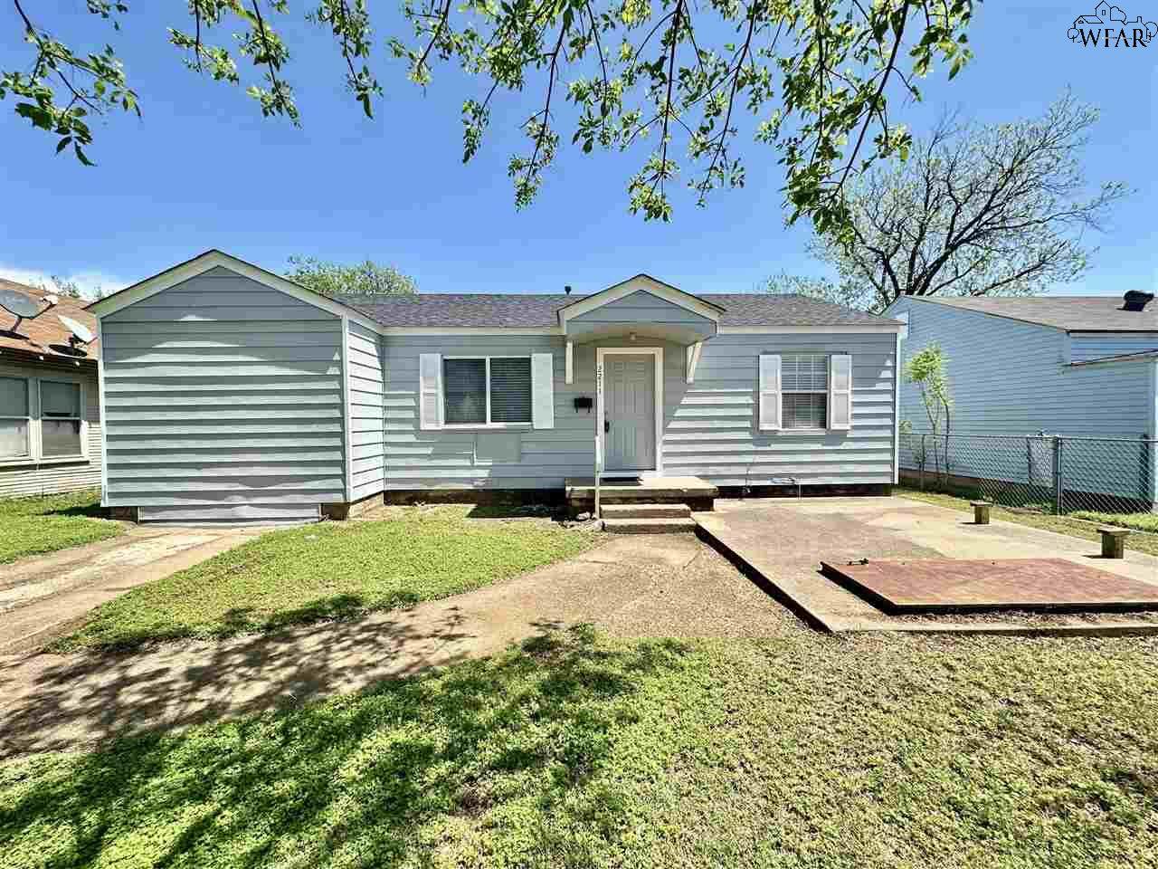 2211 Fillmore Street - Photo 1