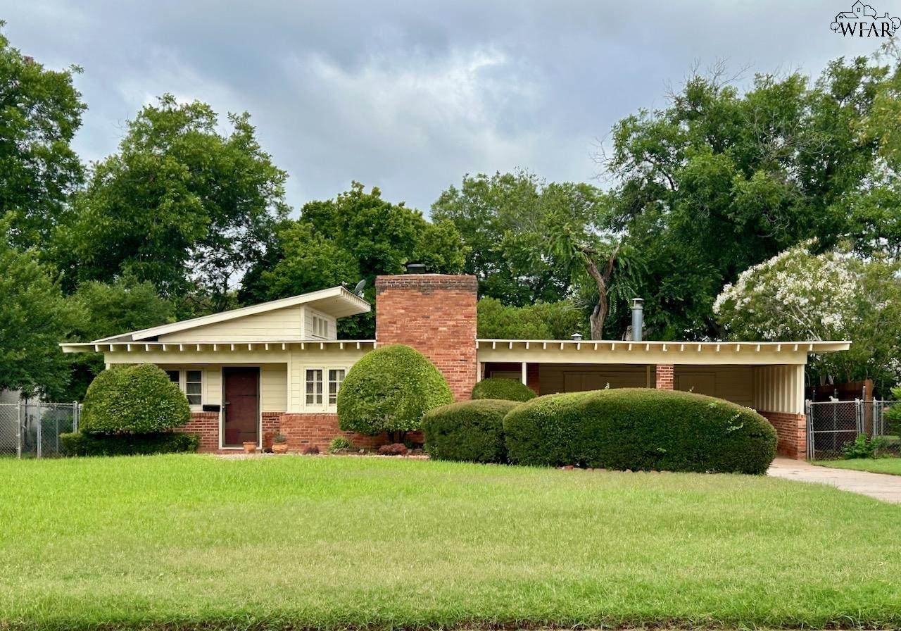 4602 Lake Park Drive - Photo 1