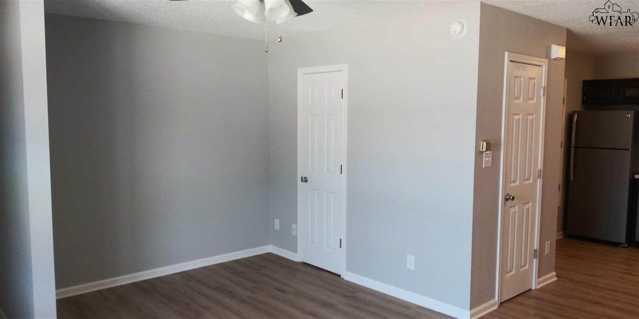 1525 Trigg Lane - Photo 1