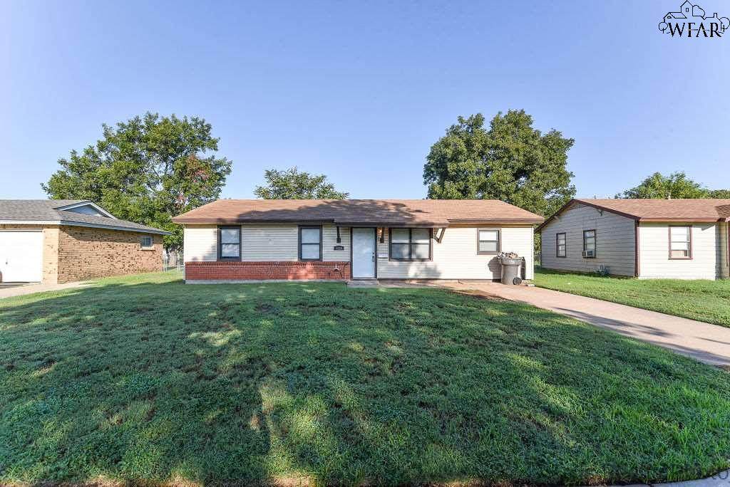 1426 Tanbark Road - Photo 1