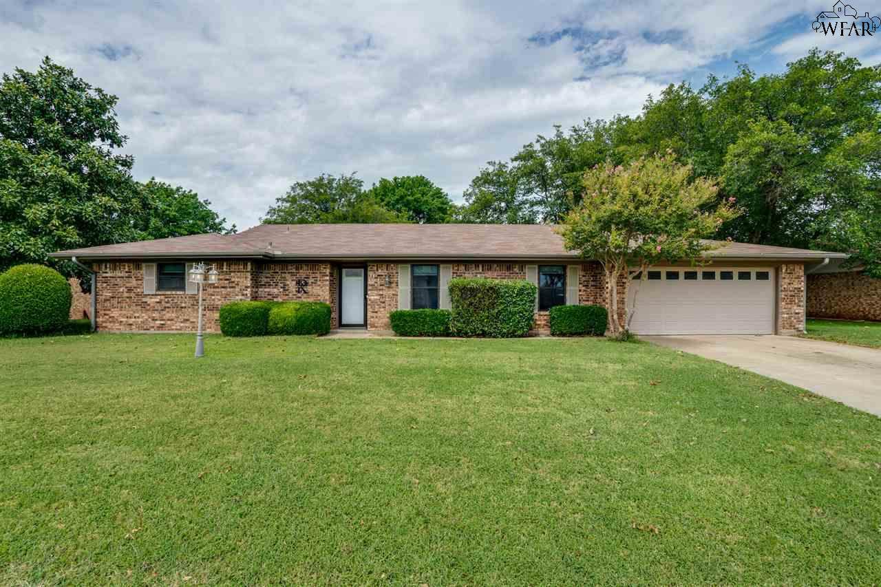942 Kiowa Drive - Photo 1