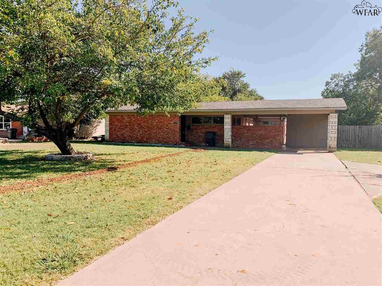 1805 Midwestern Parkway - Photo 1
