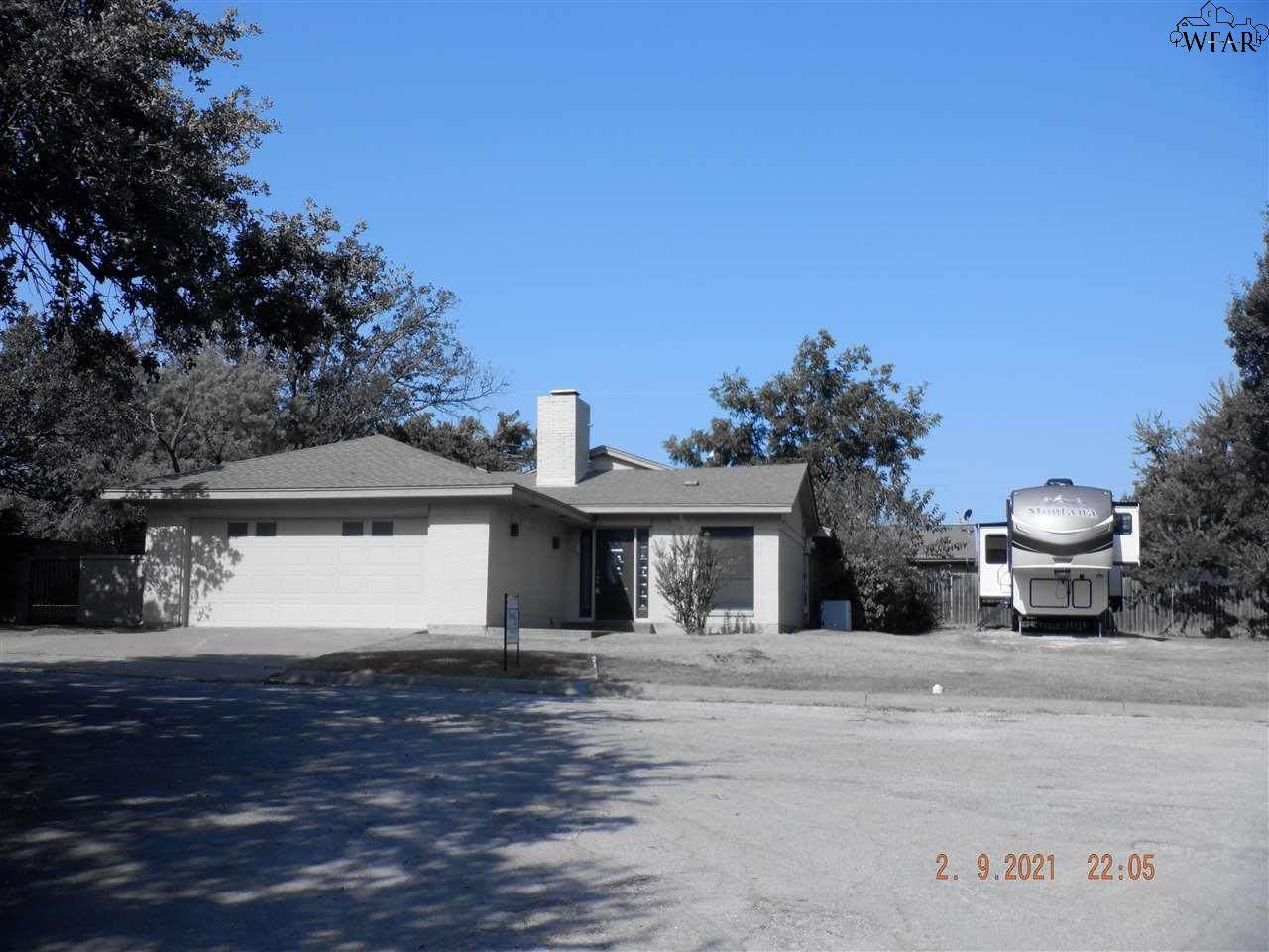105 Cromeans Street - Photo 1