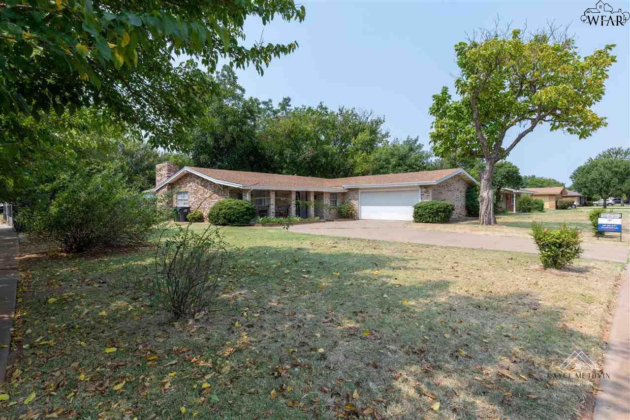 2910 Mcniel Avenue - Photo 1