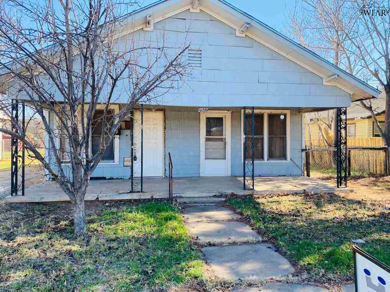 2507 Buchanan Street - Photo 1