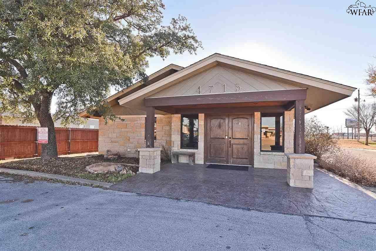 4715 Taft Boulevard - Photo 1
