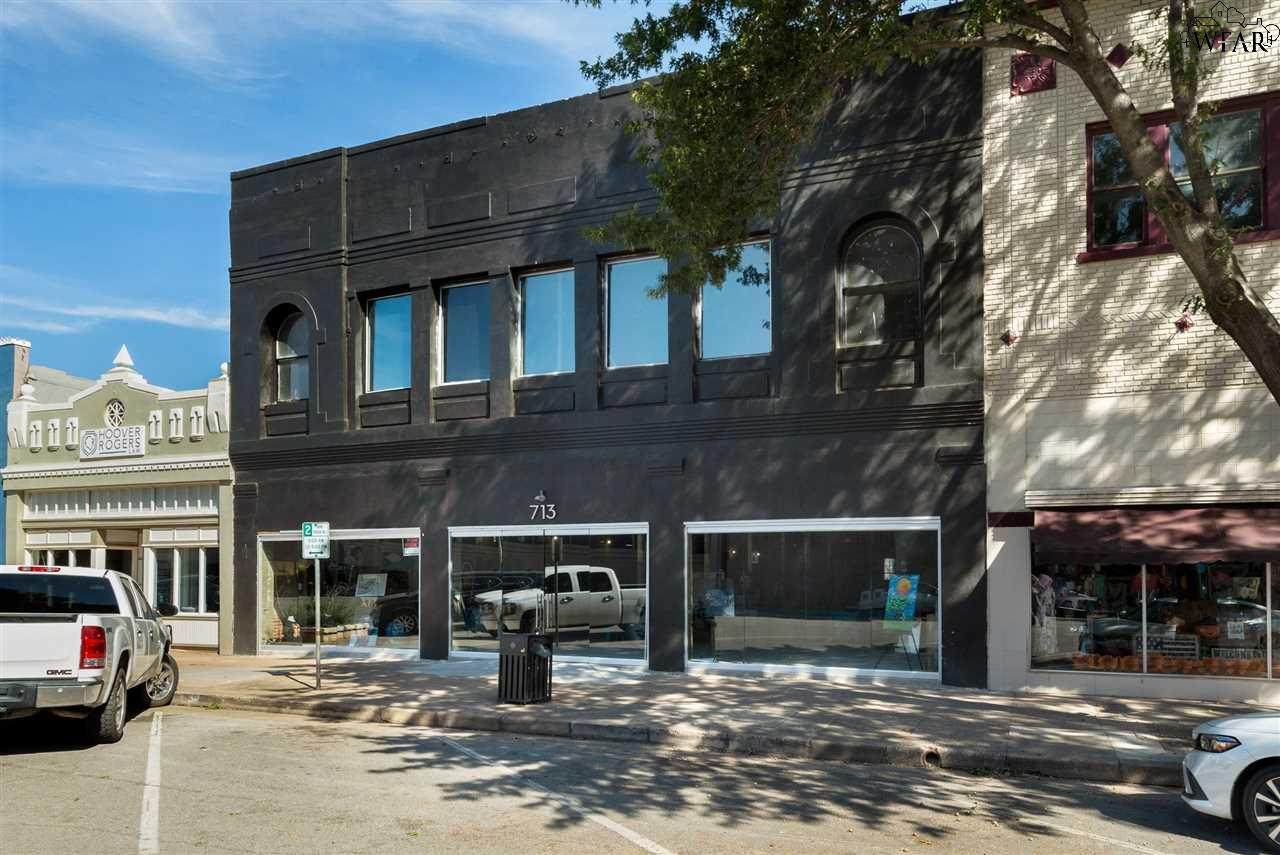 713 Indiana Avenue - Photo 1