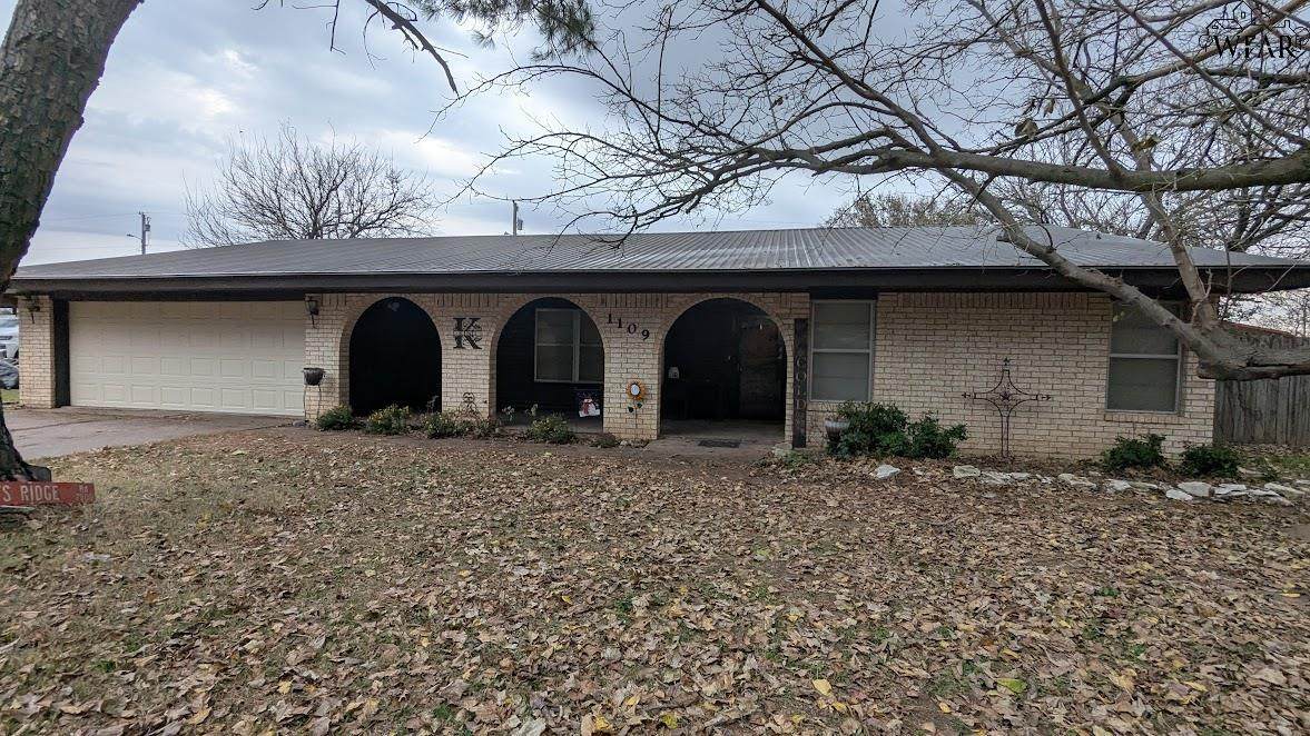 1109 Holly Street - Photo 1