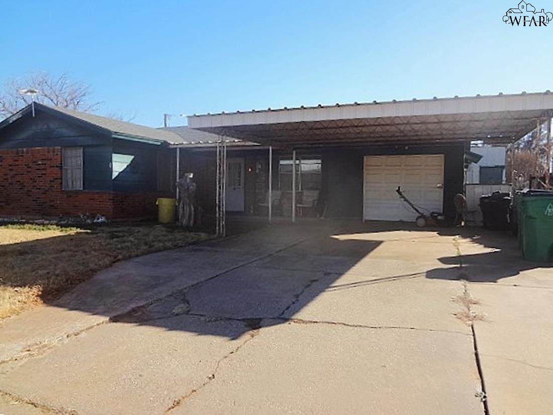 1305 Westridge Lane - Photo 1