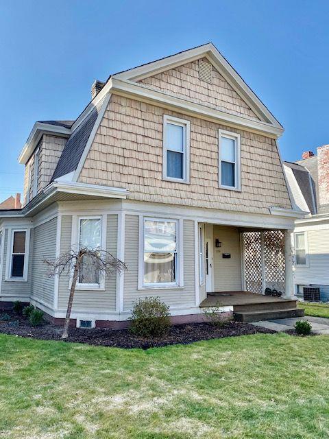 125 Center Avenue - Photo 1