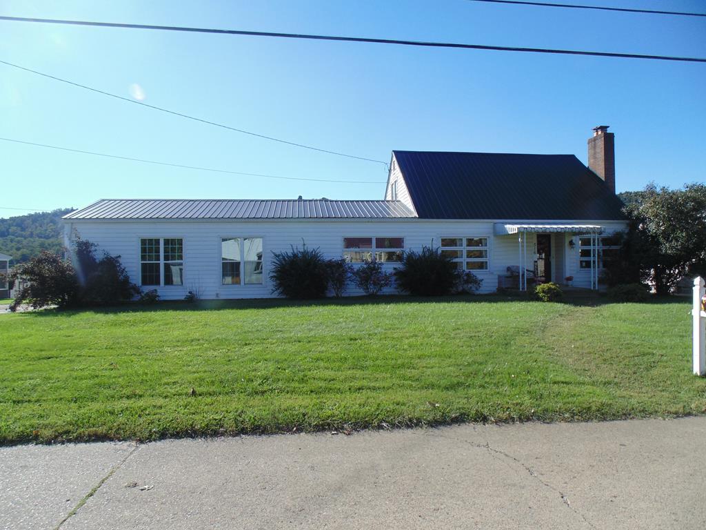 516 Rebecca St - Photo 1