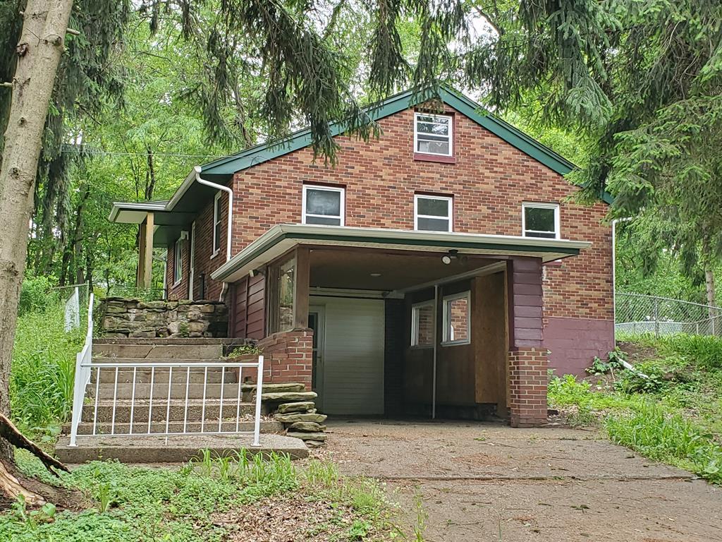 559 Clearview - Photo 1