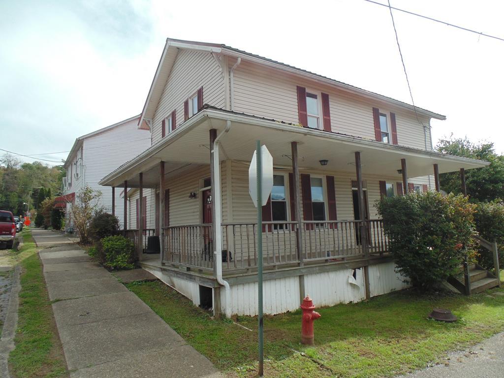112 Virginia St - Photo 1
