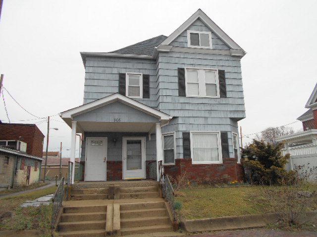 906 Third Street - Photo 1
