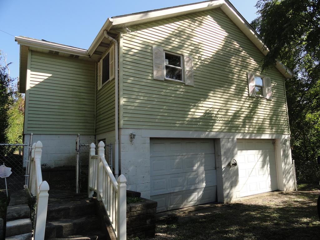 3828 G C & P Road - Photo 1