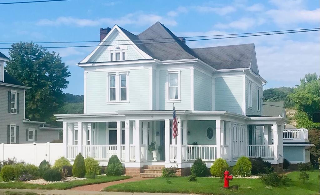 701 Wheeling - Photo 1