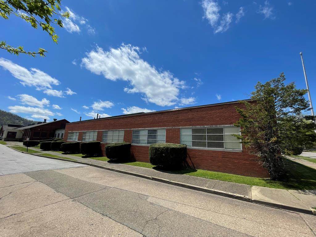 128 North 8th Street, Hazlett Ave.W11. - Photo 1