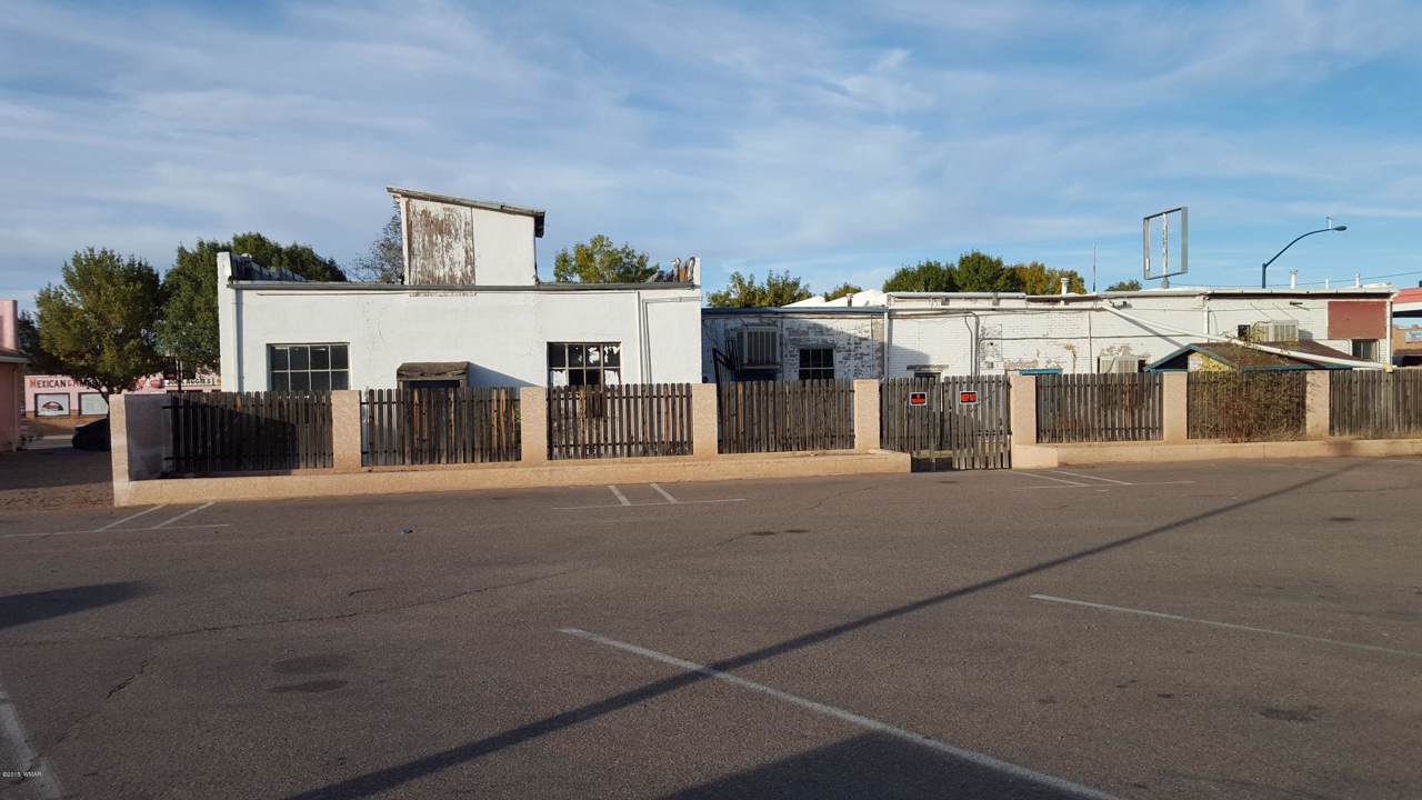 107 Hopi Drive - Photo 1