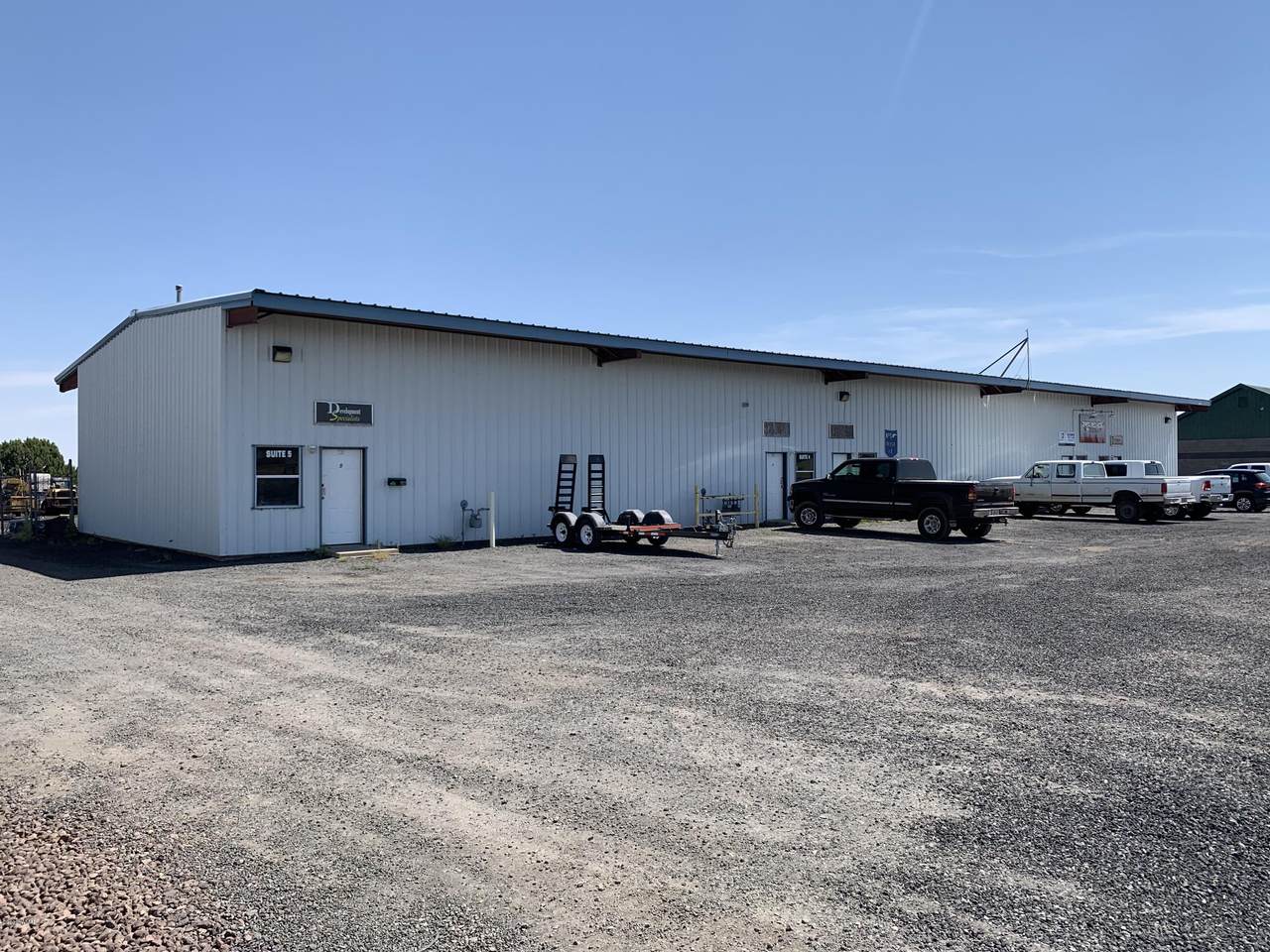 1560 Commerce - Photo 1