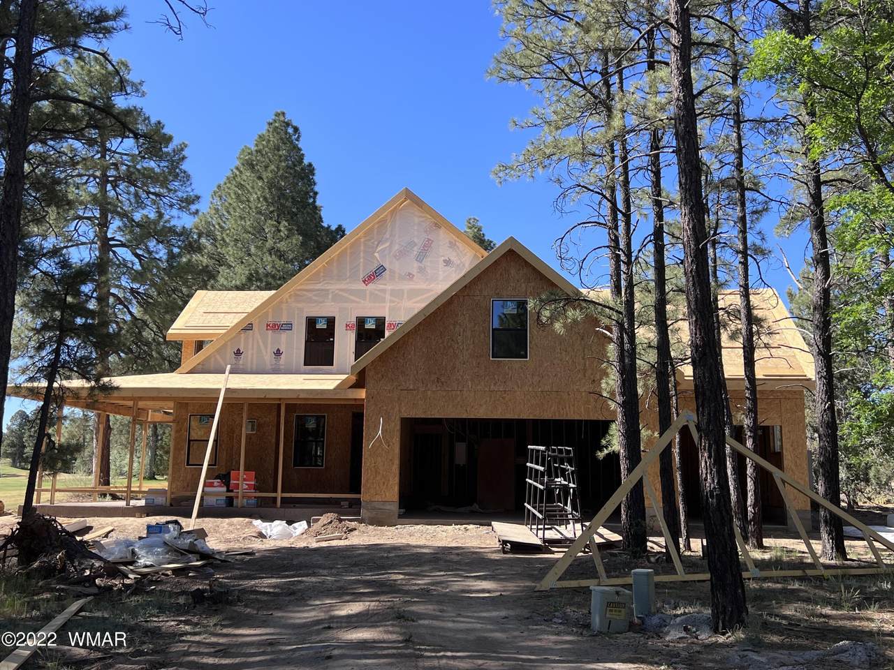708 39Th Drive - Photo 1