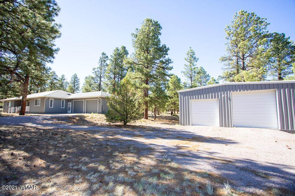 5855 Glenwood Trail - Photo 1