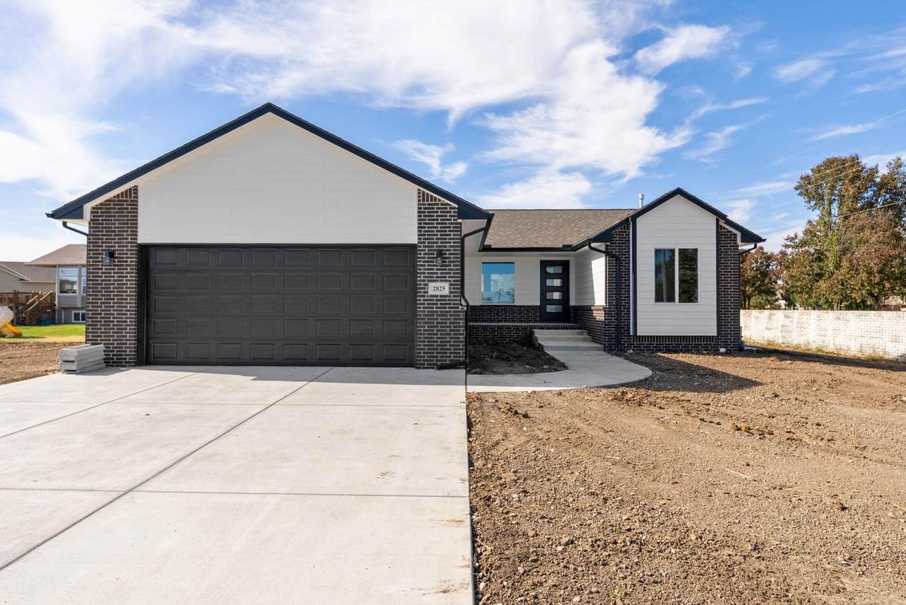 2825 Rutland Ln - Photo 1