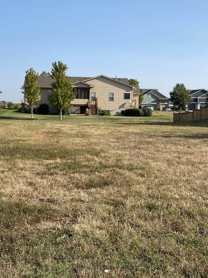 709 Goldspike - Photo 1