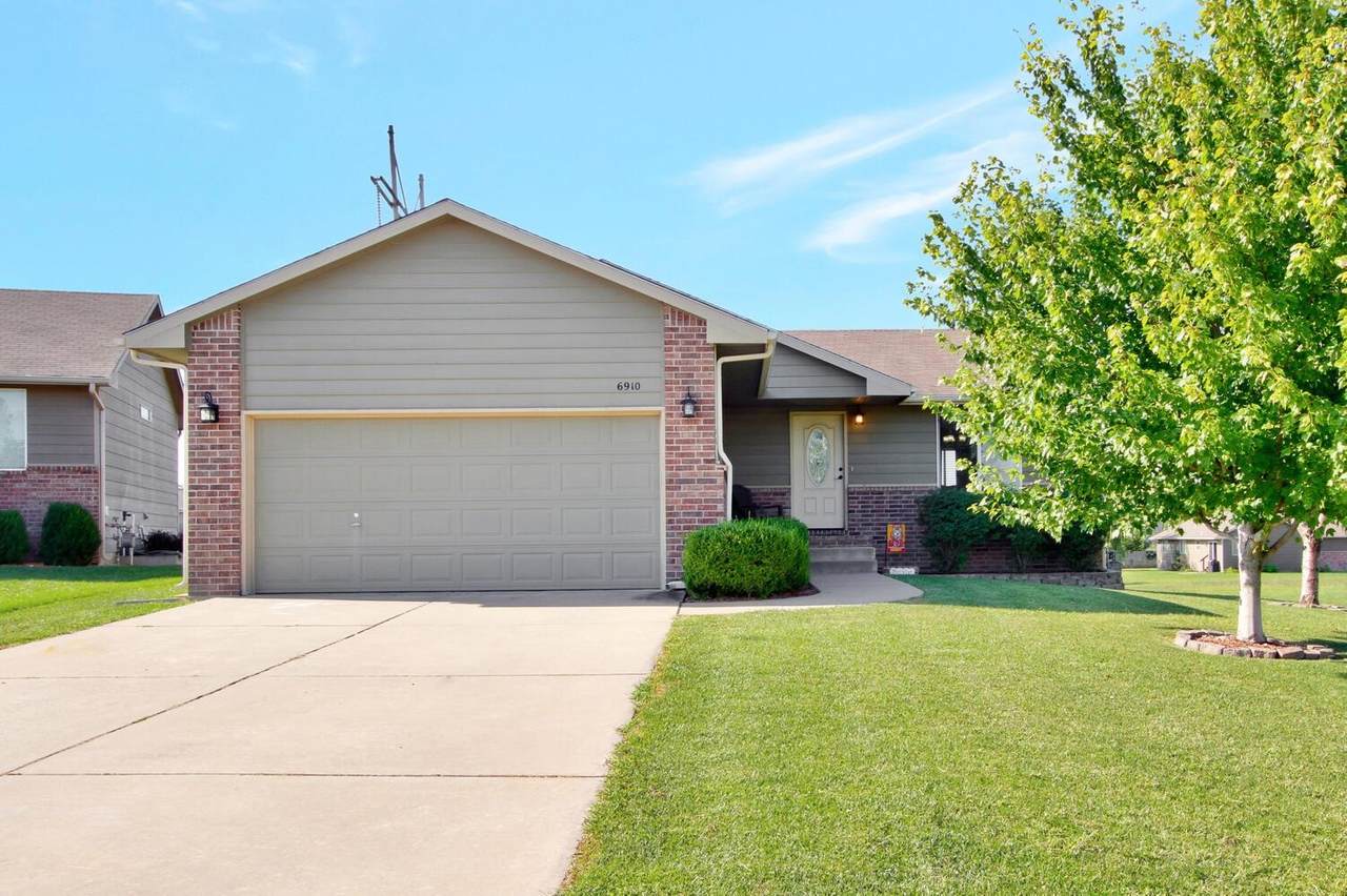 6910 Wendell Ct - Photo 1