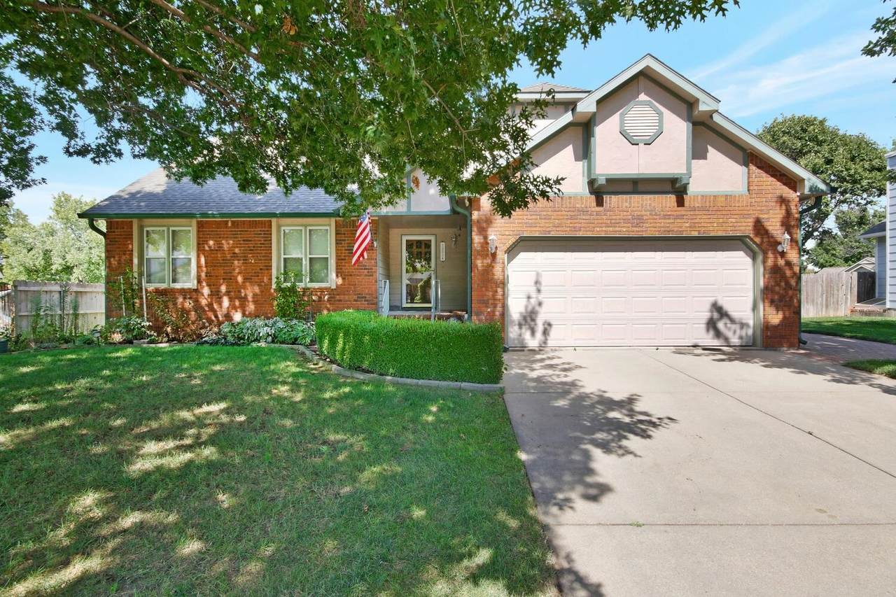 12014 Rolling Hills Dr - Photo 1