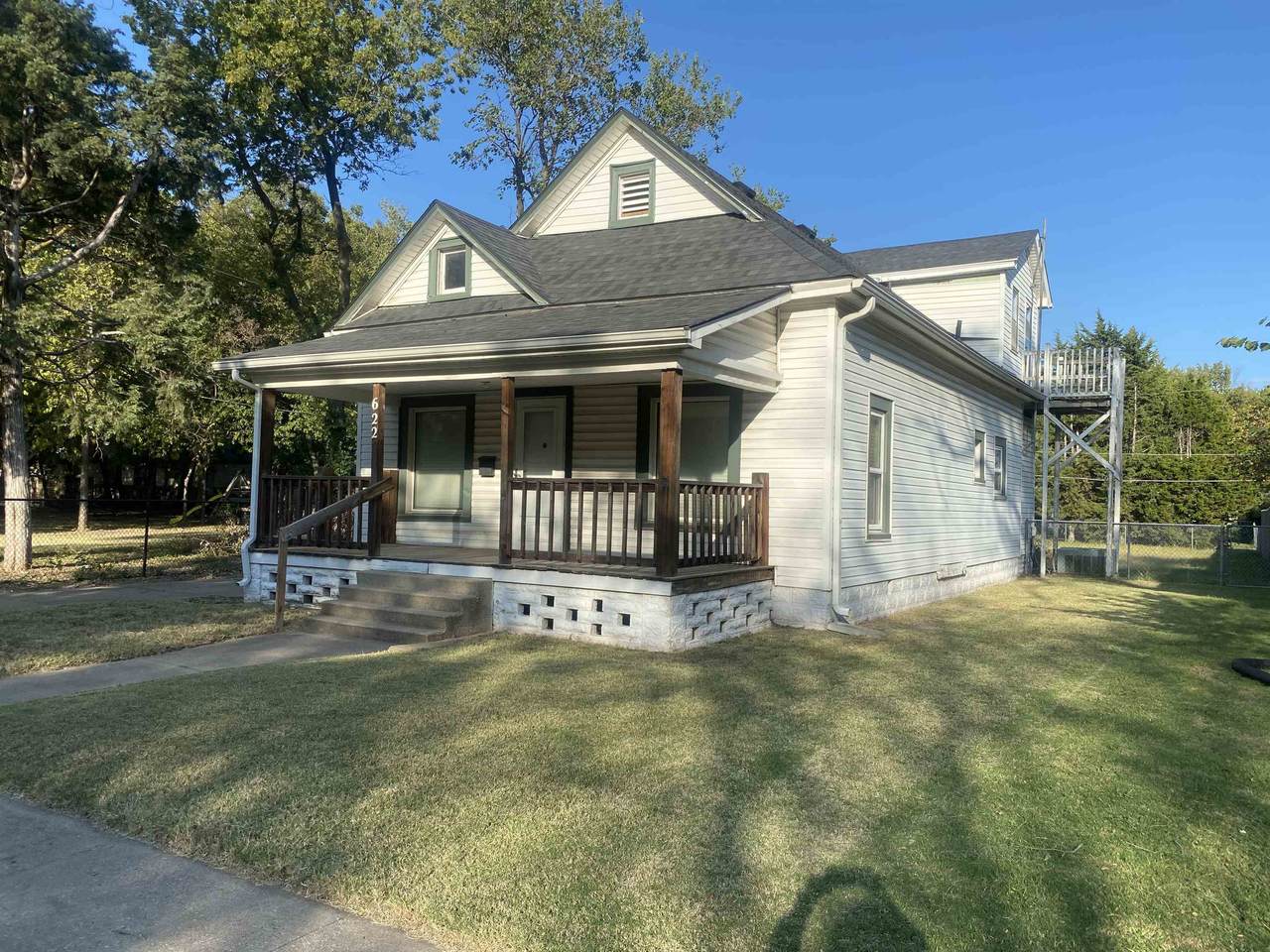 622 Glenn Ave - Photo 1