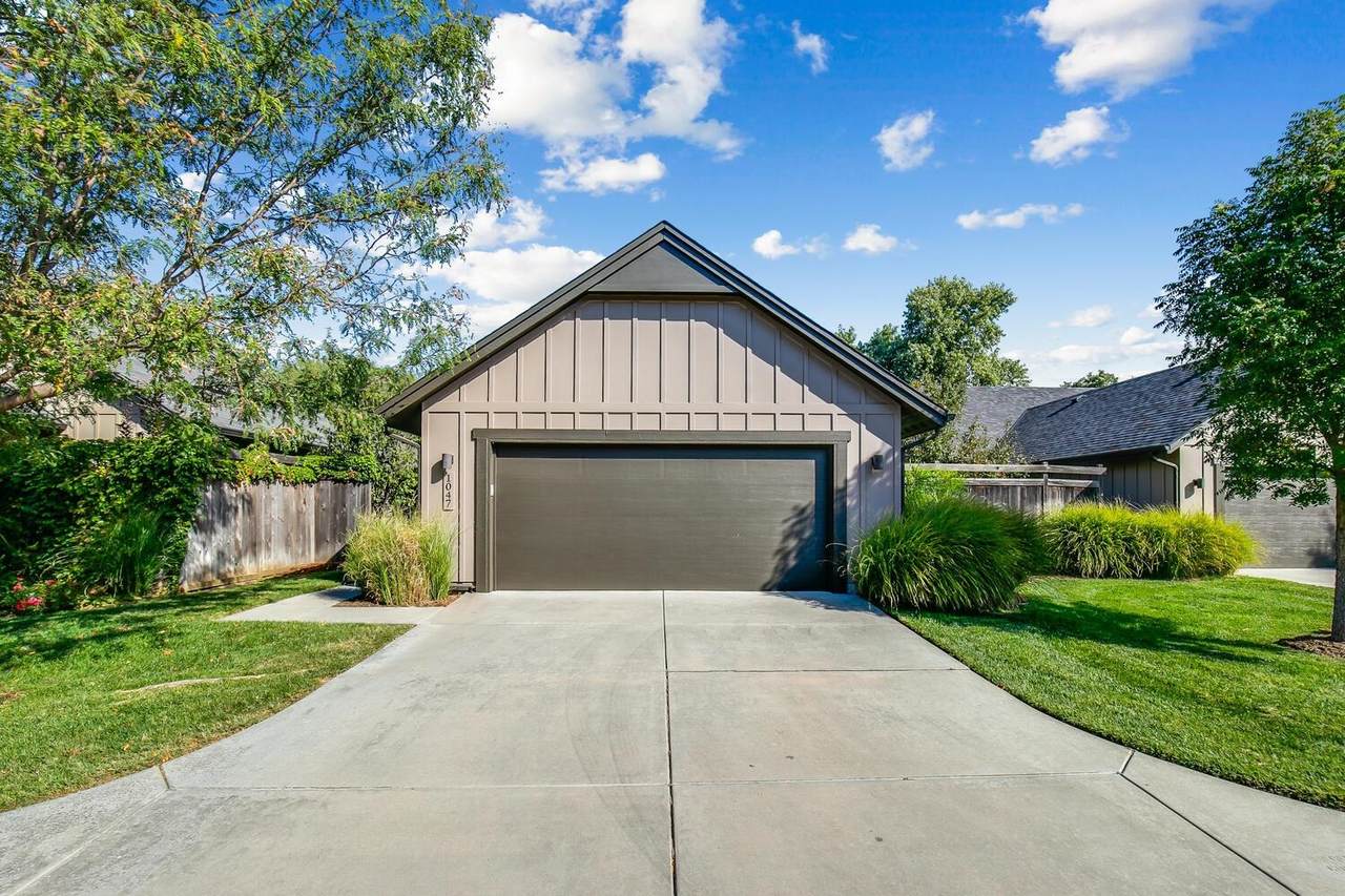 1047 119th Ct W - Photo 1