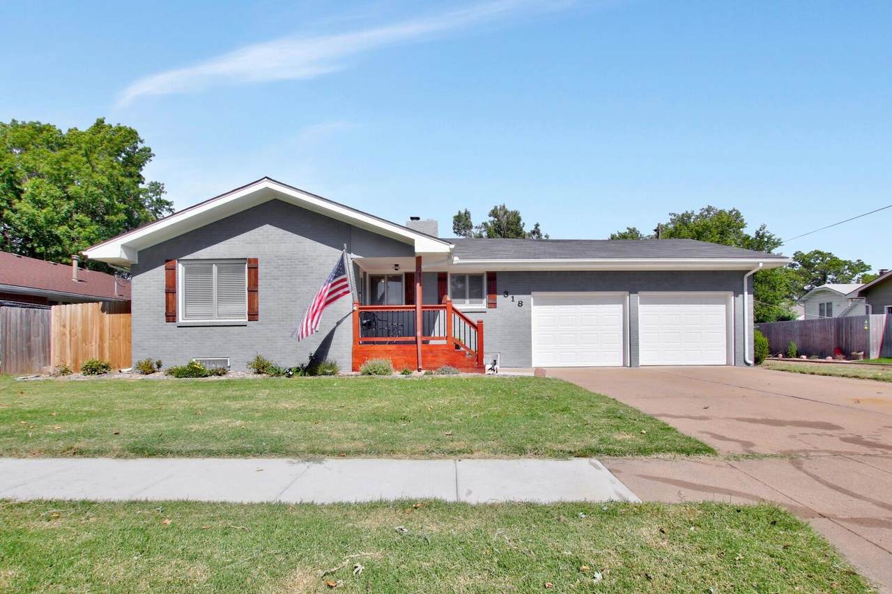 318 3rd Ave - Photo 1
