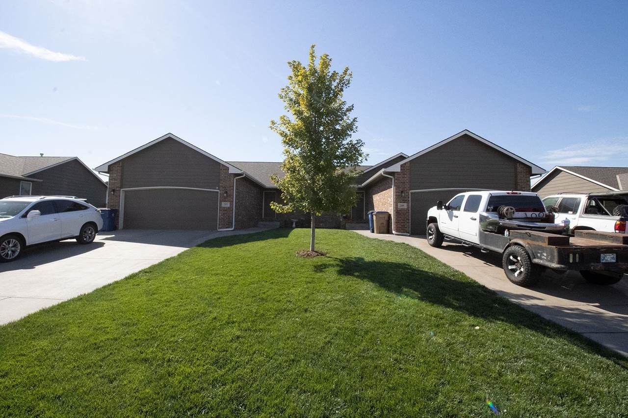 211 Wichita Ave - Photo 1