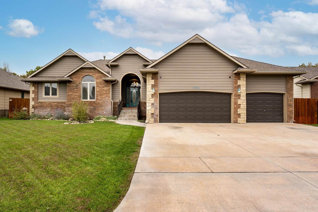 15510 Woodcreek St - Photo 1