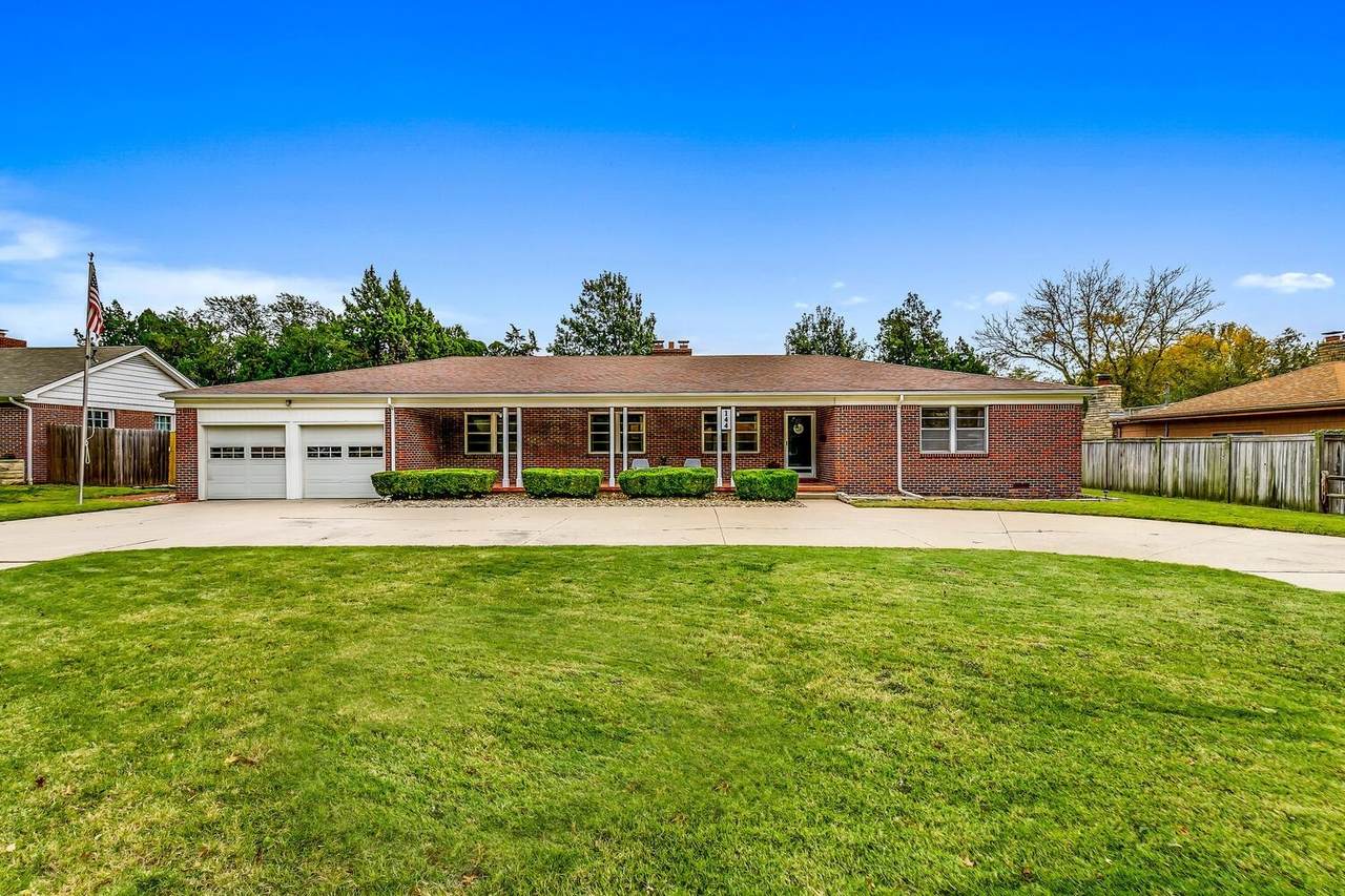 144 Edgemoor - Photo 1