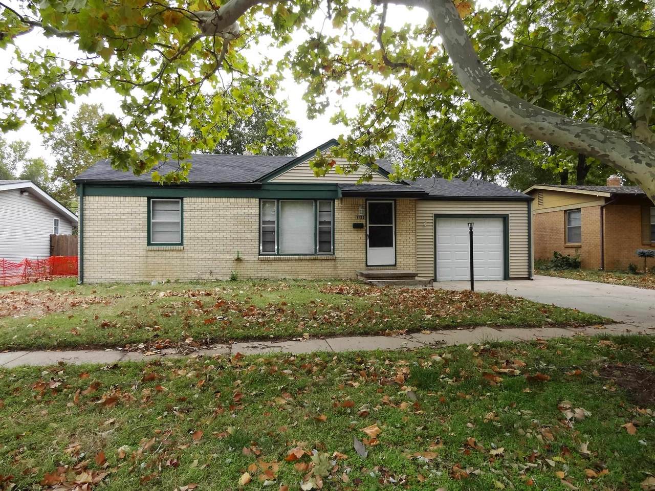 1133 31st S - Photo 1