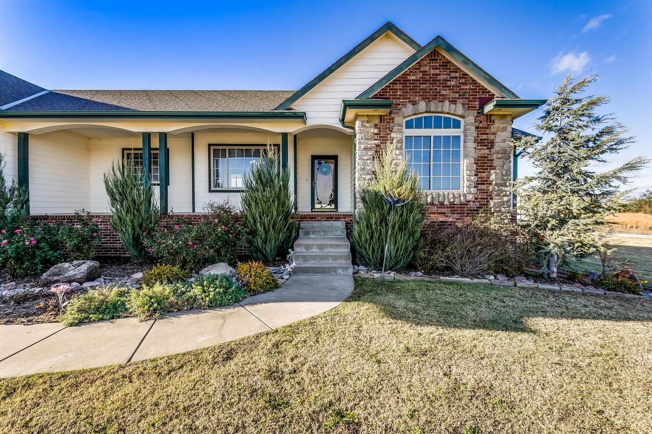 8015 Butterfly Ct. - Photo 1