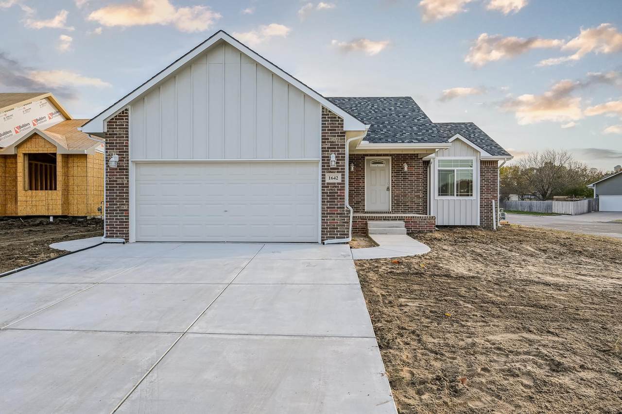 1642 Smithmoor Ct - Photo 1