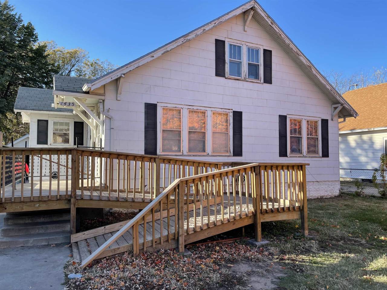 1435 Hydraulic St - Photo 1