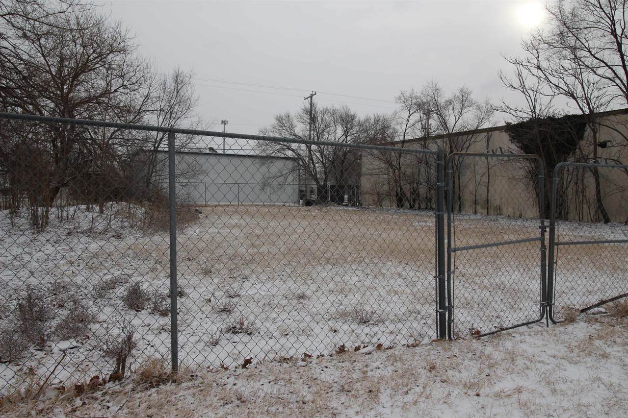 0 Seneca - Photo 1