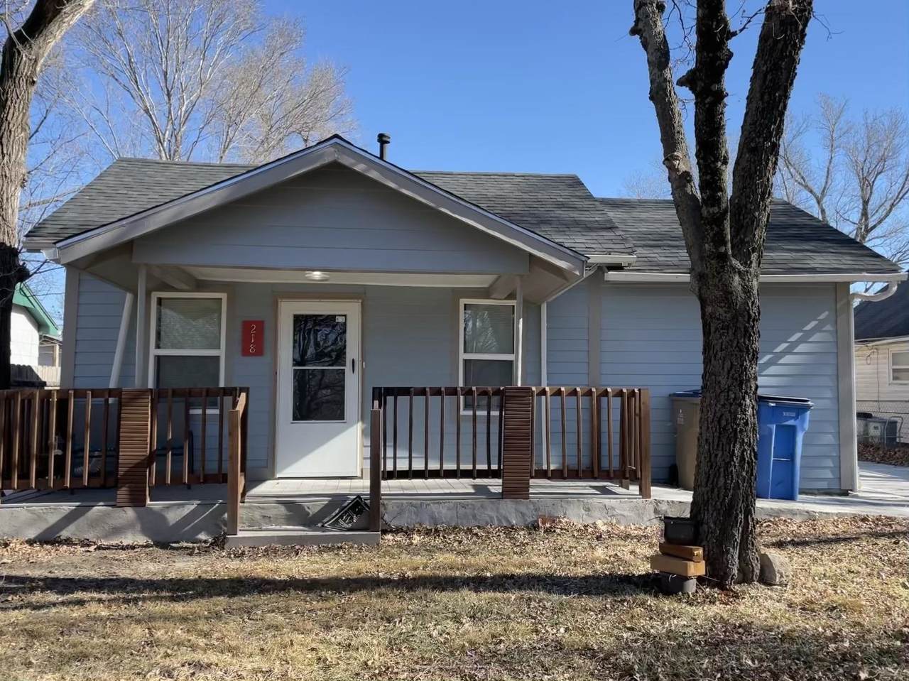 218 Poplar St - Photo 1