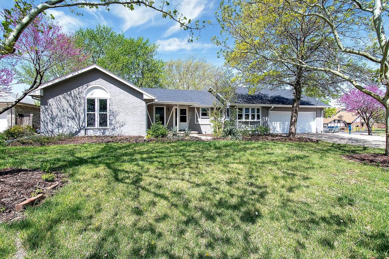 905 Cypress St - Photo 1