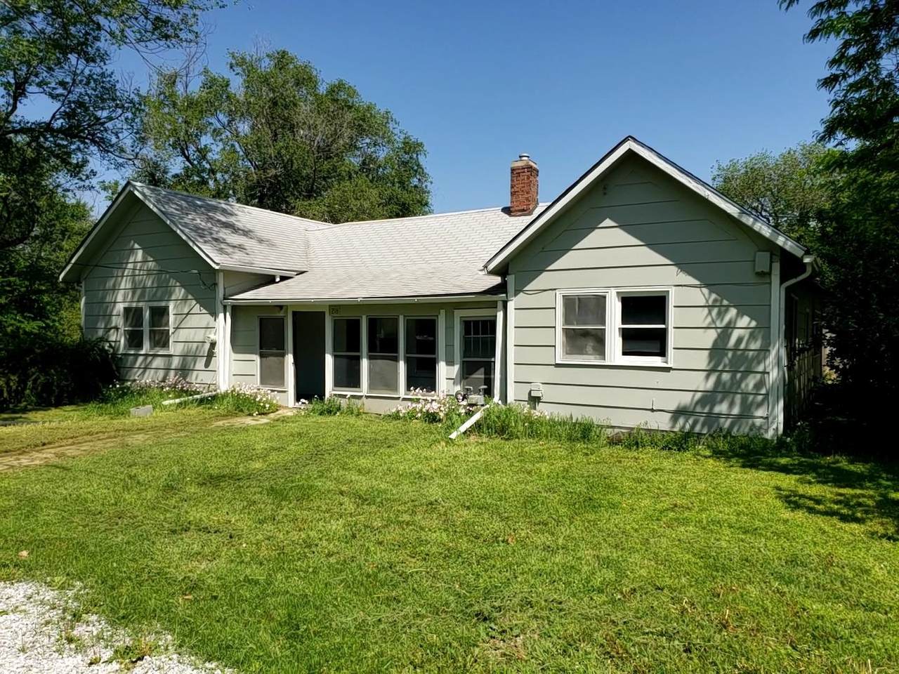 218 Lafayette St - Photo 1